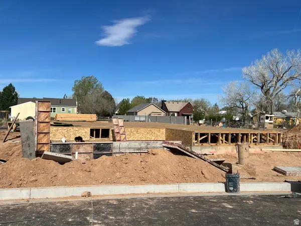 4017 N Sara Ln #LOT 4, Enoch, UT 84721