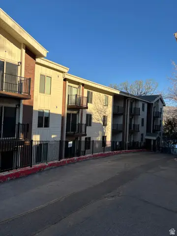 1031 E 400 S #305 B, Salt Lake City, UT 84102 - #2