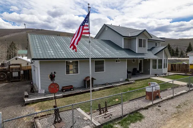 260 N Church St, Scofield, UT 84526 - #2