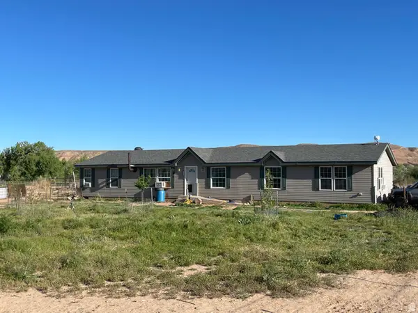 240 E Horseshoe Bend Rd, Vernal, UT 84078