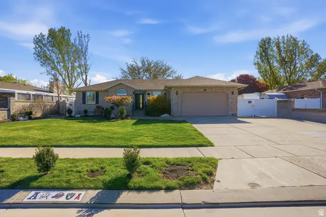 9489 S Kirkside Dr, South Jordan, UT 84009 - #1