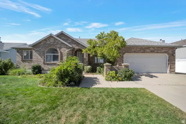 11922 S Bluff View Dr, Sandy, UT 84092 - #1