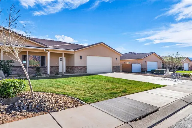 157 W 200 S, Ivins, UT 84738 - #2