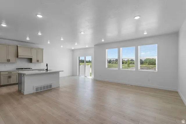 2816 W Aurora Ave, Mapleton, UT 84664 - #3