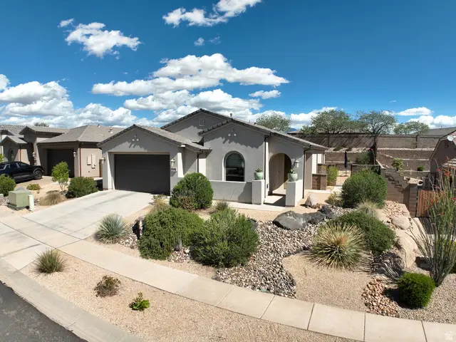 2683 E Clear Dr, Washington, UT 84780 - #1