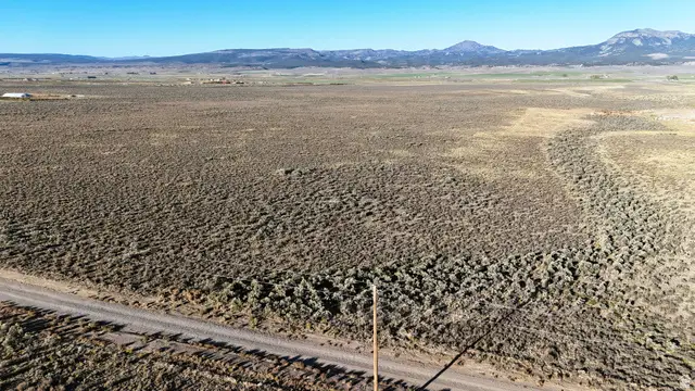 4855 N Peak View Rd, Panguitch, UT 84759 - #2