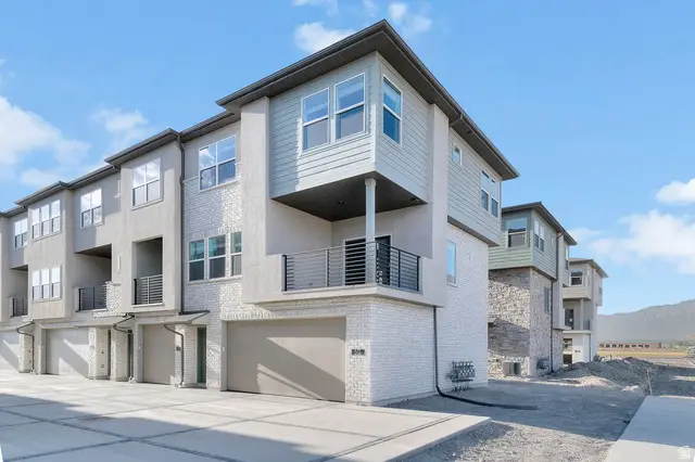 572 N Buffalo Grass Ln, Lindon, UT 84042 - #2