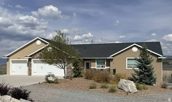 995 S 230 E, Panguitch, UT 84759