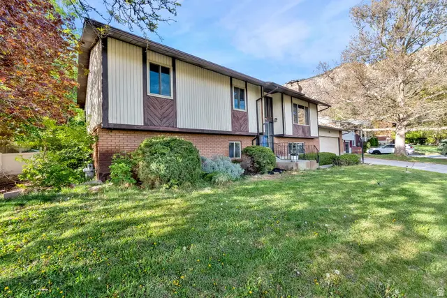 1074 E 3200 N, North Ogden, UT 84414 - #2