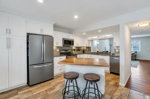 825 E Three Fountains Cir #6, Murray, UT 84107