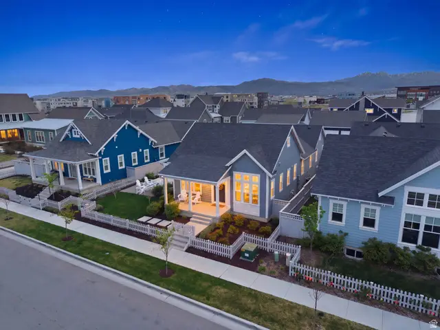 11072 S Paddle Board Way S, South Jordan, UT 84009 - #2
