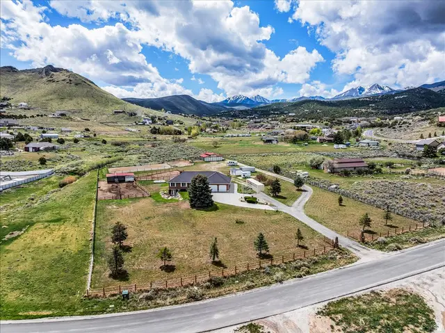 7349 Rose Creek Ln, Herriman, UT 84096 - #3