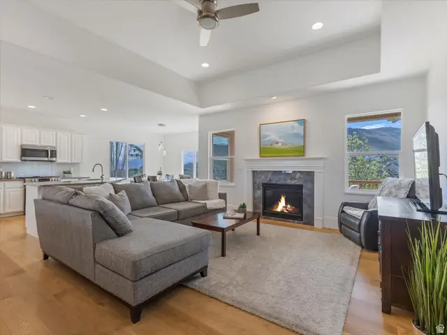 6709 W Desert Lily Cir, Herriman, UT 84096 - #3