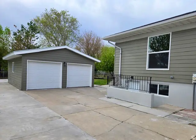 1310 Marilyn Dr, Syracuse, UT 84075 - #2