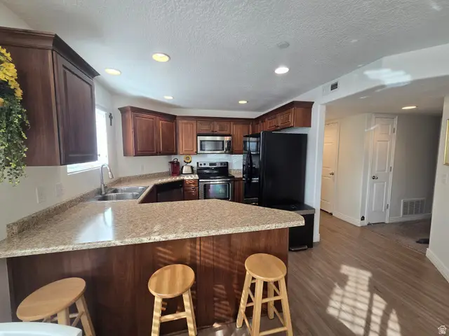 116 E Resaca Dr #F4, Sandy, UT 84070 - #3