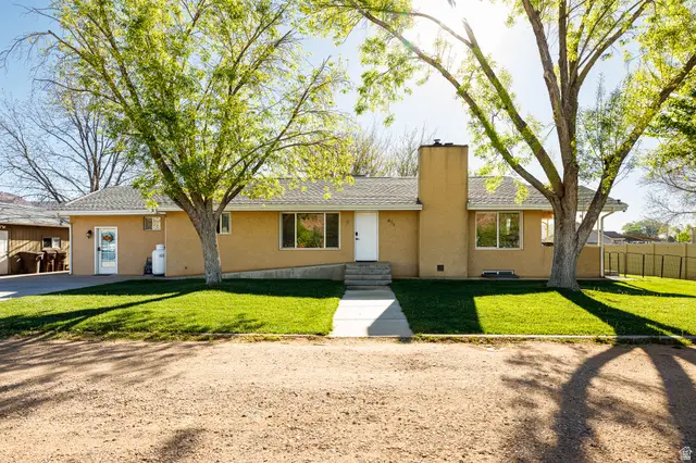 611 S 175 E, Kanab, UT 84741 - #1