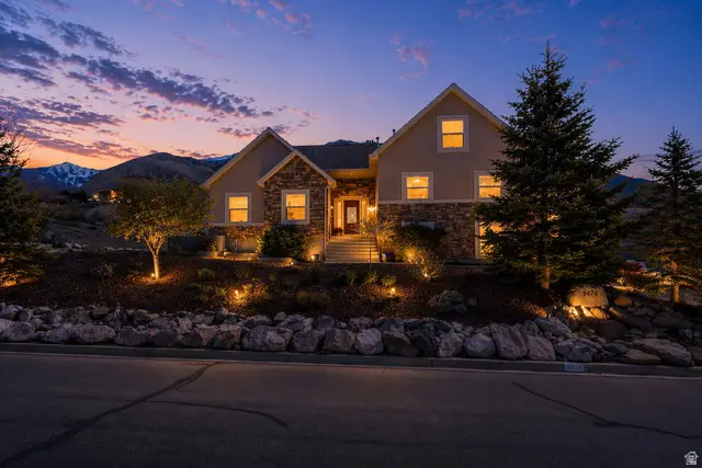9476 N Avanyu Dr, Cedar Hills, UT 84062 - #2