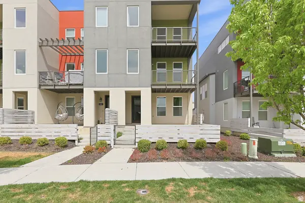 5318 W Canary Grass Way S, South Jordan, UT 84009