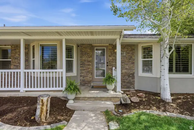 5417 S Colliseum Ct, Taylorsville, UT 84129 - #3