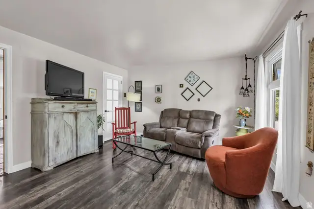 1131 E Emerson Ave S, Salt Lake City, UT 84105 - #3