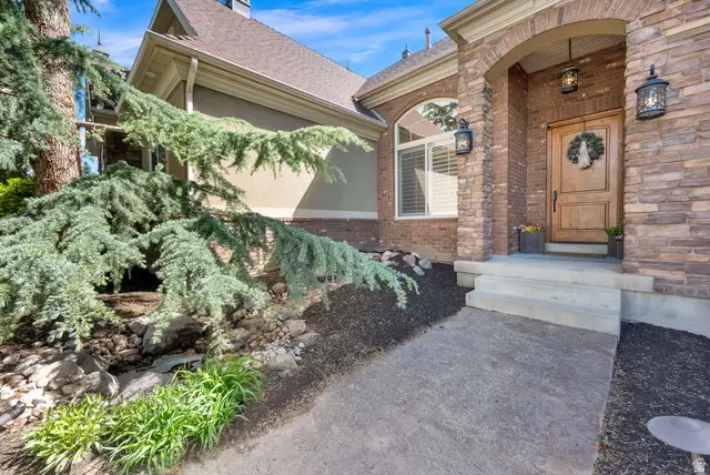 10257 S Mckinley Park Ln, South Jordan, UT 84095 - #2