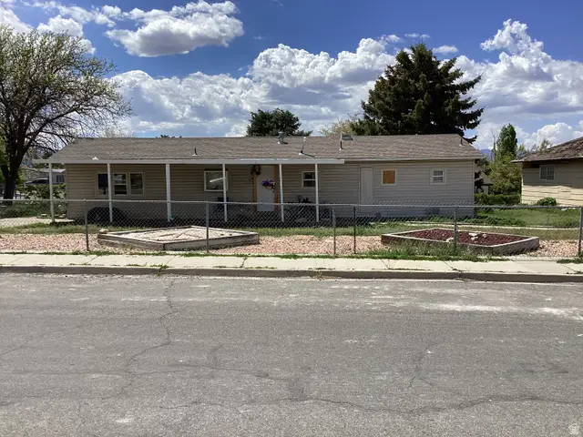 684 W Fleetwood Dr S, Tooele, UT 84074 - #1