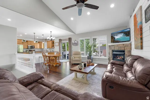 244 W Alpine Dr, Saratoga Springs, UT 84045 - #2