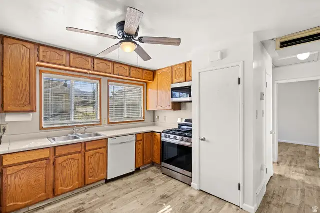 4594 S 250 E, Washington Terrace, UT 84405 - #3