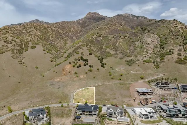 7141 S City View Dr E #10, Cottonwood Heights, UT 84121 - #2