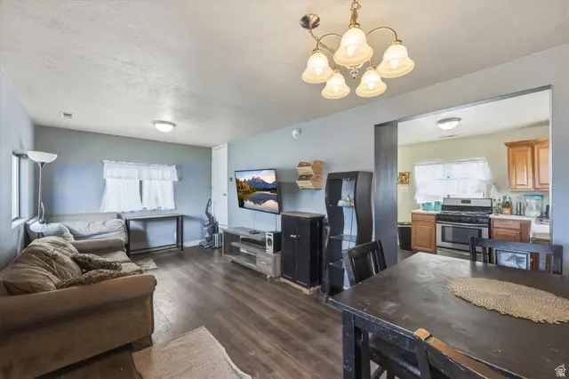 390 E Utah Ave, Tooele, UT 84074 - #3