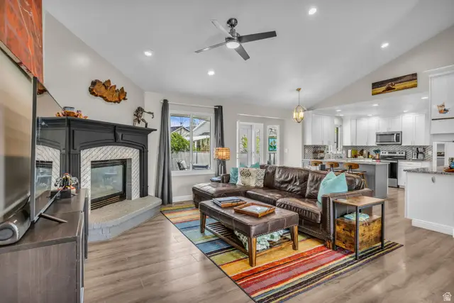 486 W 350 S, Layton, UT 84041 - #3