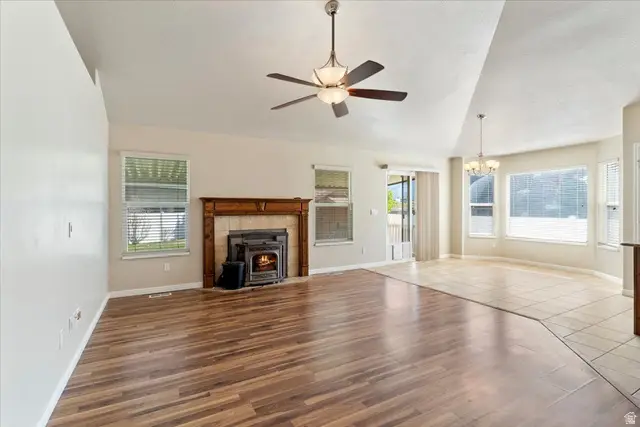 949 E Chris Cir, Clearfield, UT 84015 - #3