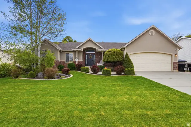 7902 S 2450 E, South Weber, UT 84405 - #1