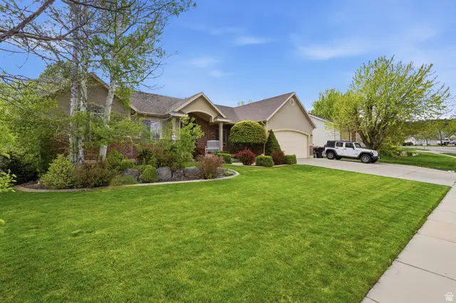 7902 S 2450 E, South Weber, UT 84405 - #2