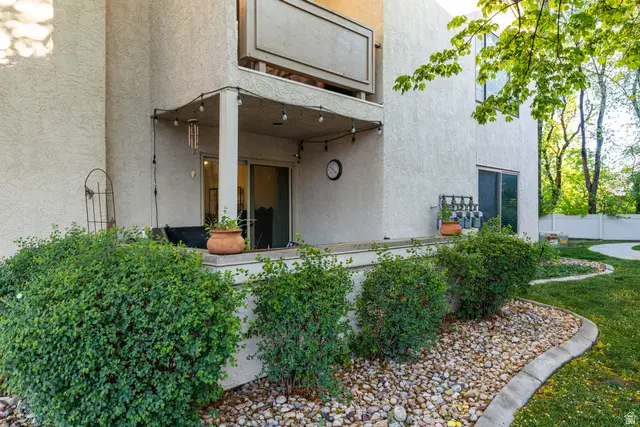 935 E Creekhill Ln #11, Midvale, UT 84047 - #2