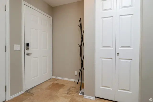 8234 S Wasatch Grove Ln, Salt Lake City, UT 84121 - #2