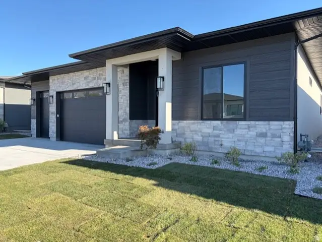 636 E Vandalay Ln S, Draper, UT 84020 - #2