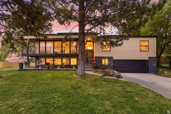 2677 E Grandview Dr S, Sandy, UT 84092