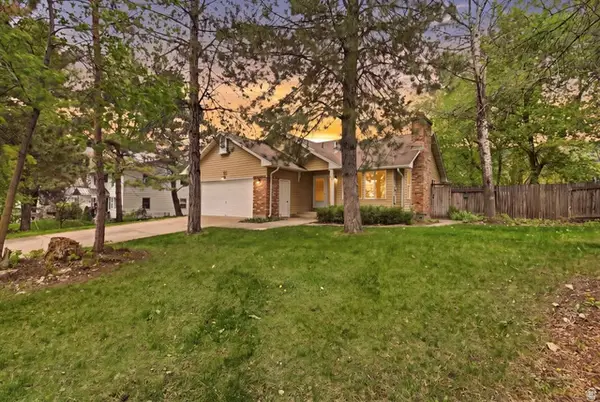 160 N 100 E, Hyde Park, UT 84318