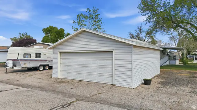 6424 S 840 W, Murray, UT 84123 - #1