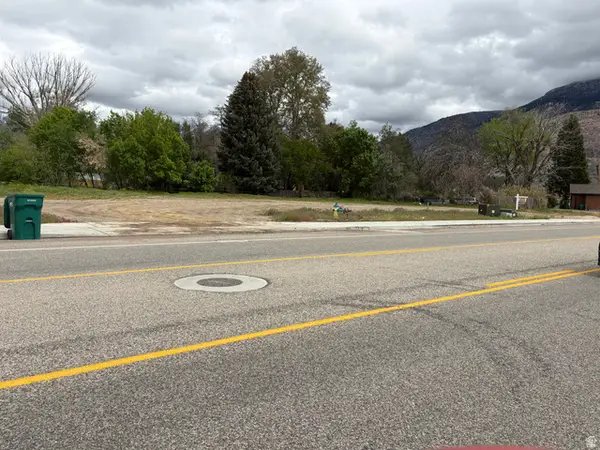 190 E North St, Harrisville, UT 84404