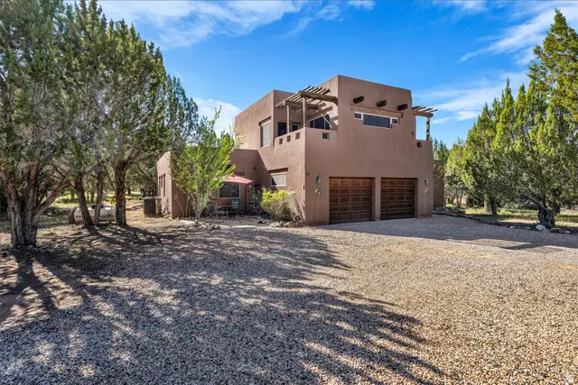 693 N Pinion Hills Dr, Dammeron Valley, UT 84783 - #1
