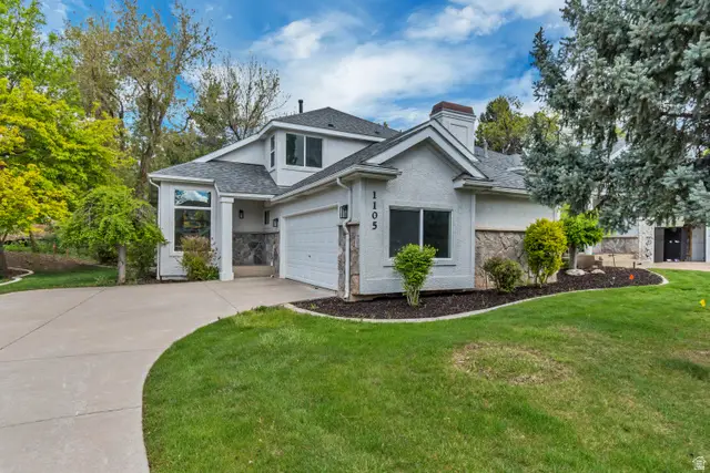 1105 N Brook Cir, Kaysville, UT 84037 - #1