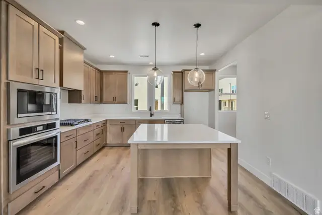 1446 W Cook Ln #171, Farmington, UT 84025 - #2