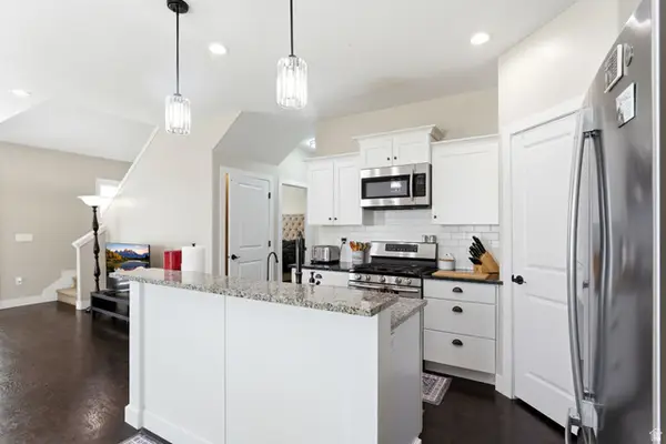 1721 W Hollow Cedar Ln #1, Riverton, UT 84065