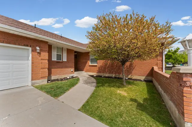 2231 Joni Dr, Layton, UT 84040 - #2