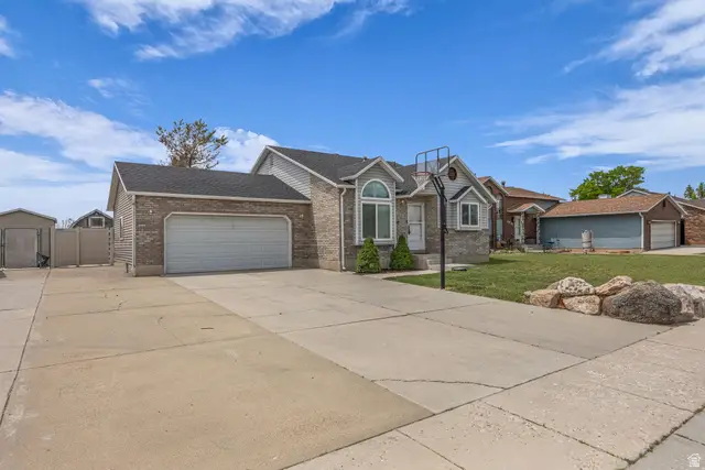 4933 S 3900 W, Roy, UT 84067 - #2