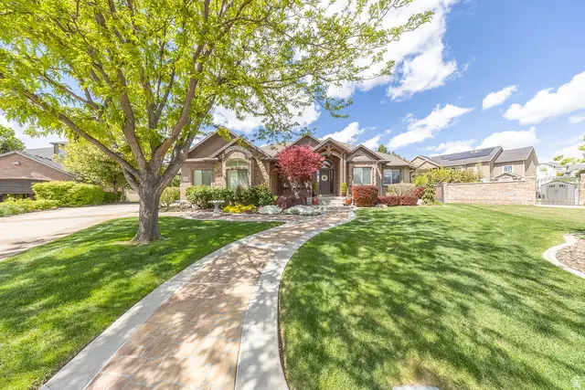 10476 S Hemisphere Ct W, South Jordan, UT 84095 - #2