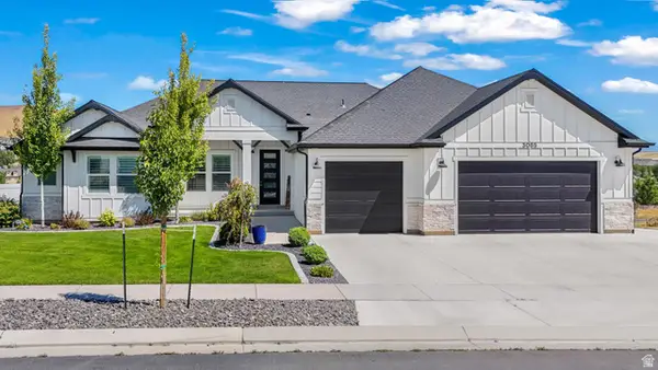 3065 E Lake Vista Dr, Eagle Mountain, UT 84005