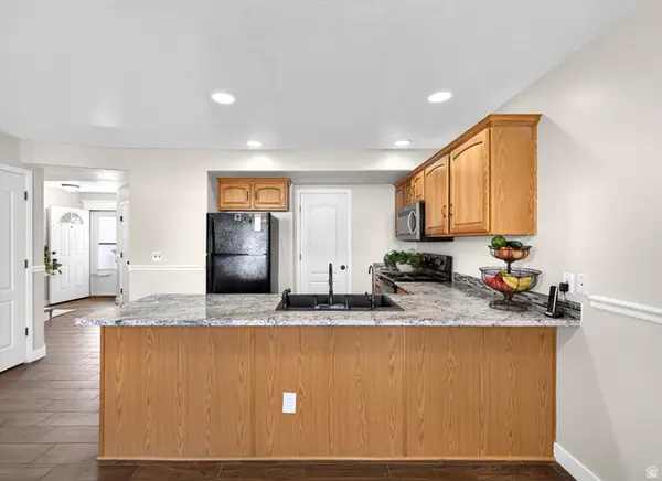 802 W Sugar Maple Ct S, Payson, UT 84651
